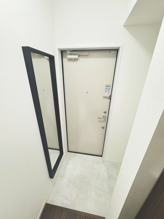 物件内観写真17　(玄関)
