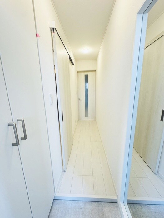 物件内観写真16　(廊下)