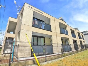 クレールヒルズ弐番館外観写真
