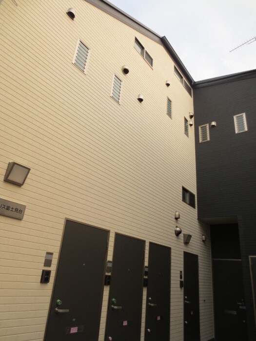 物件外観写真4　(外観写真)