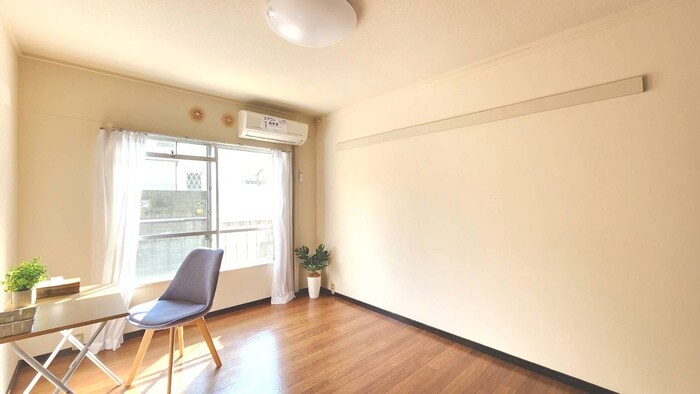 物件内観写真7　(居室)