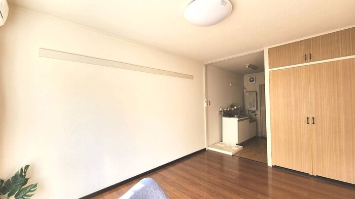 物件内観写真8　(居室)