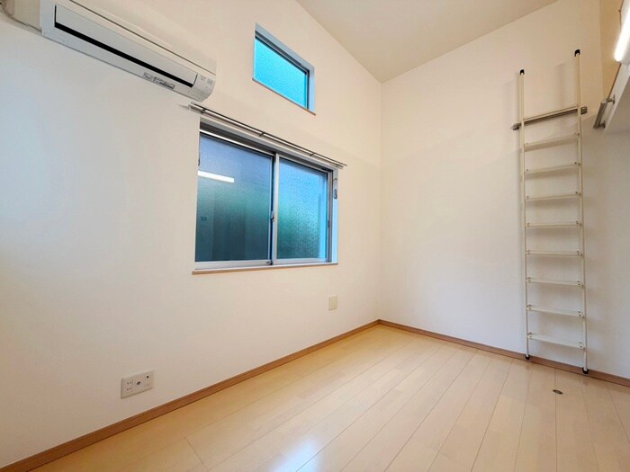 物件内観写真9　(居室)