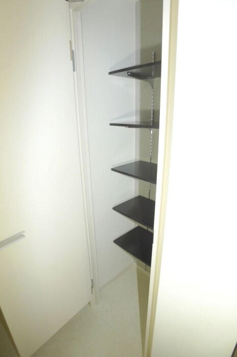 物件内観写真18　(靴箱)