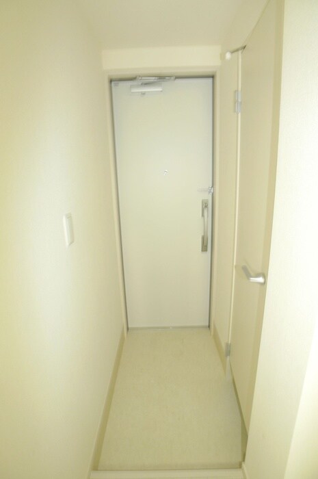 物件内観写真21　(玄関)