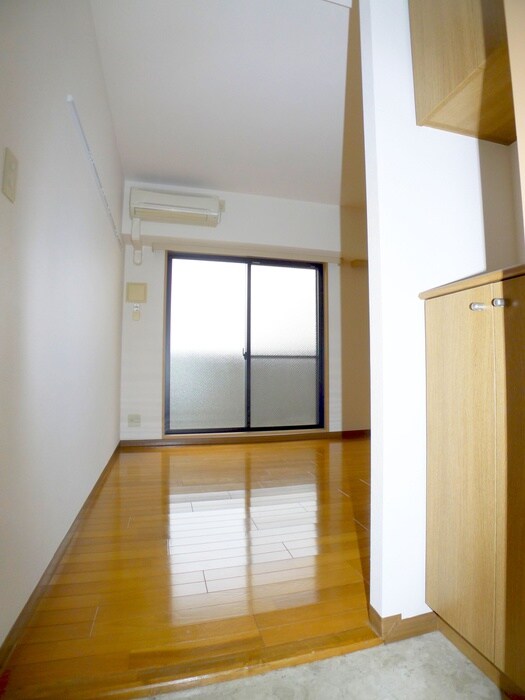 物件内観写真19　(玄関)