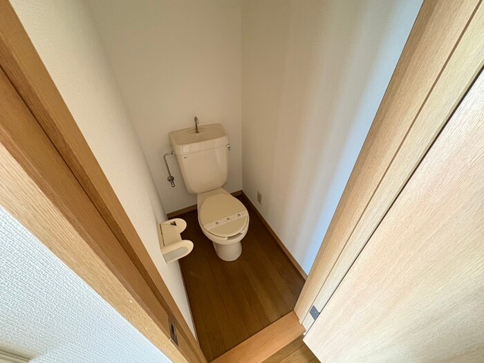 物件内観写真10　(トイレ)