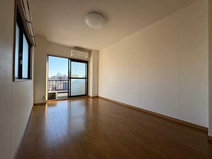 物件内観写真19　(居室)