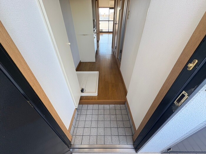 物件内観写真21　(玄関)