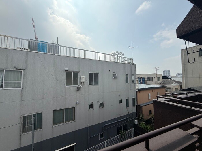 物件内観写真16　(室内からの展望)