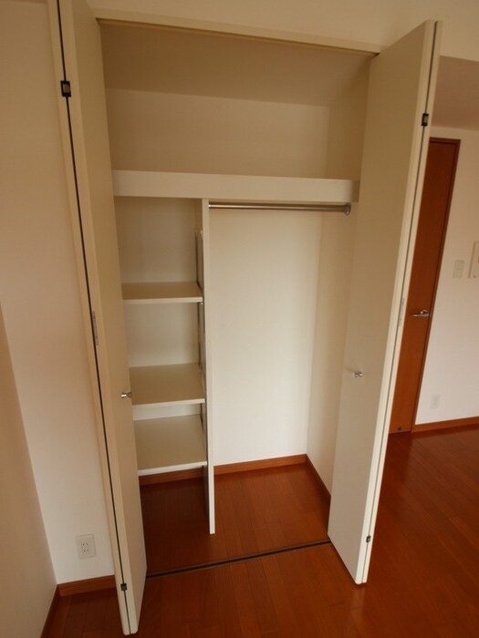 物件内観写真10　(収納)