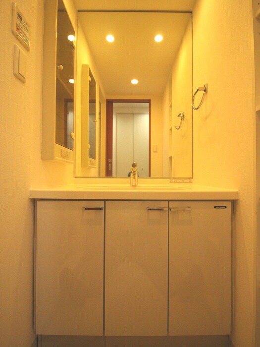 物件内観写真13　(洗面)