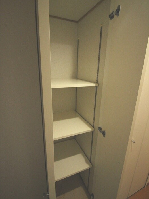 物件内観写真21　(収納)