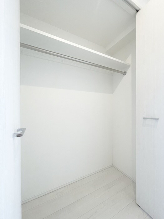 物件内観写真15　(収納)