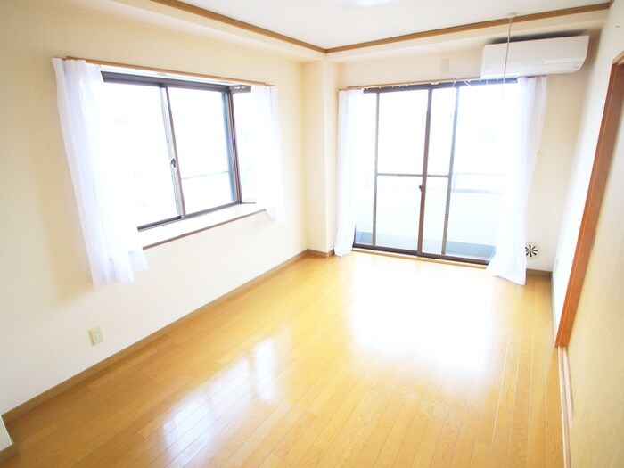 物件内観写真7　(居室)