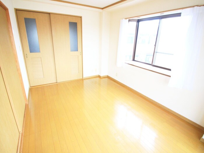 物件内観写真9　(居室)