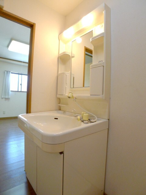 物件内観写真15　(洗面)