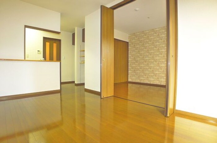 物件内観写真11　(居室)