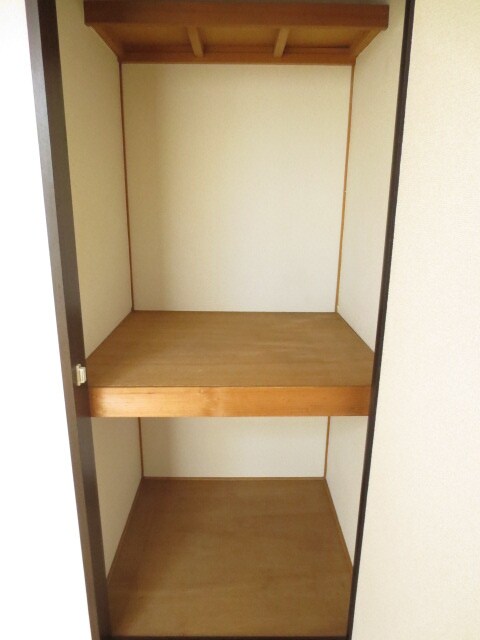 物件内観写真15　(収納)