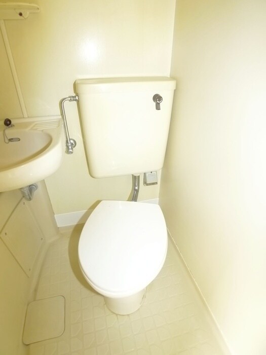 物件内観写真16　(トイレ)