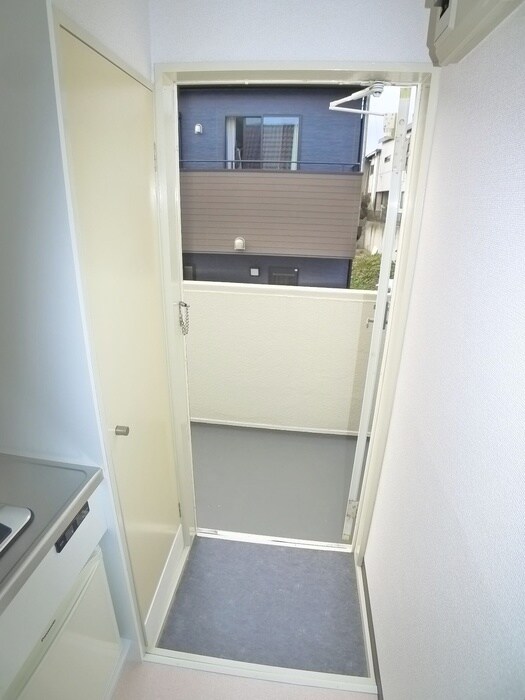 物件内観写真18　(玄関)