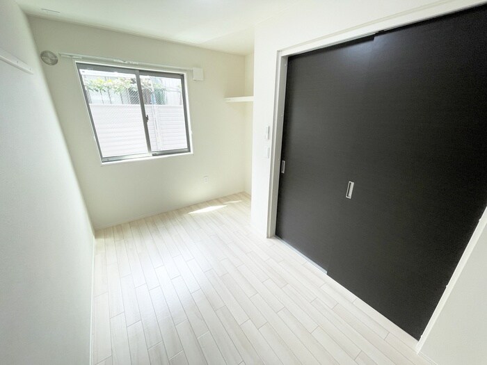 物件内観写真9　(居室)