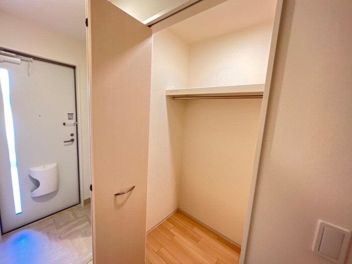 物件内観写真18　(廊下)