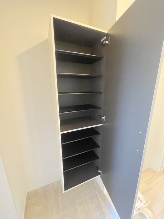 物件内観写真18　(靴箱)