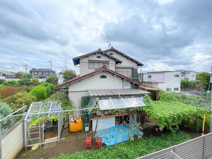 物件内観写真20　(室内からの展望)