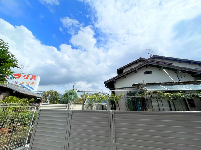 物件内観写真20　(室内からの展望)