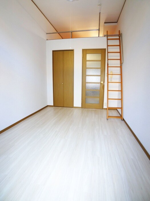 物件内観写真5　(居室)