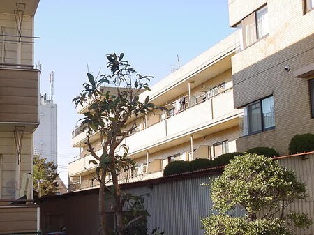 ライオンズマンション調布第二外観写真