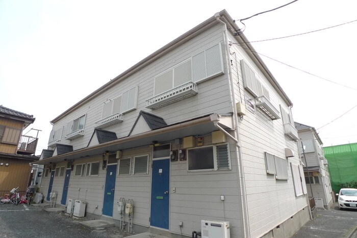 物件外観写真3　(エントランス部分)