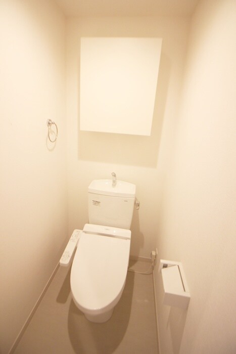 物件内観写真14　(トイレ)