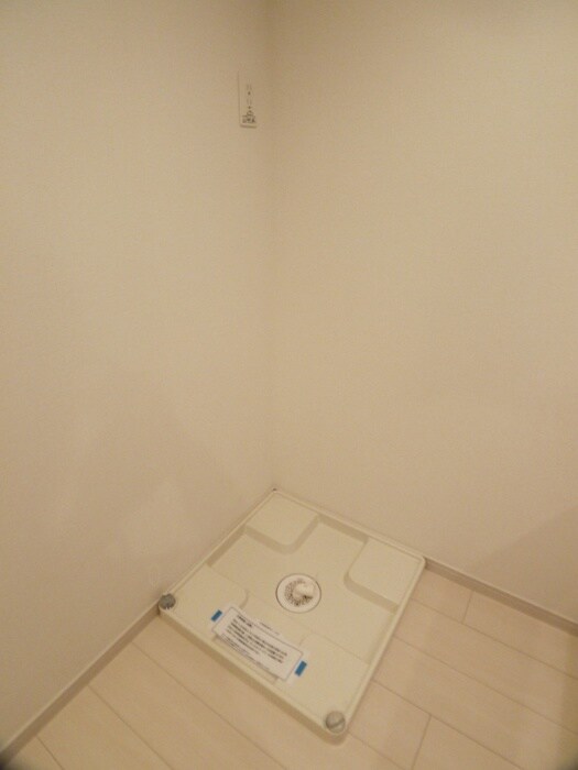 物件内観写真17　(洗濯機置場)