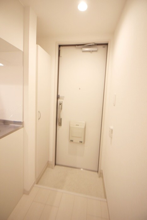 物件内観写真18　(玄関)