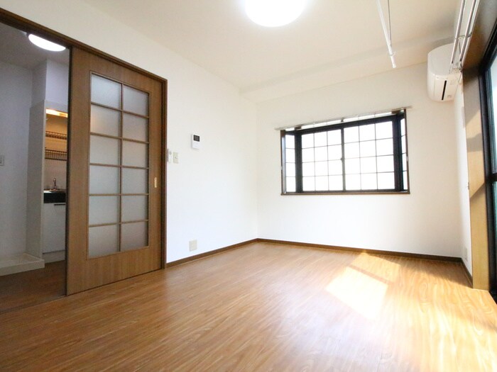 物件内観写真5　(居室)