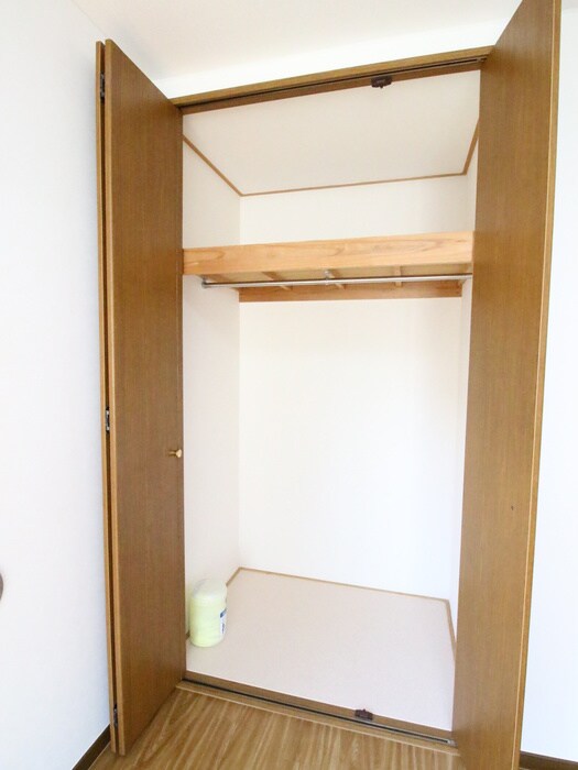 物件内観写真10　(収納)