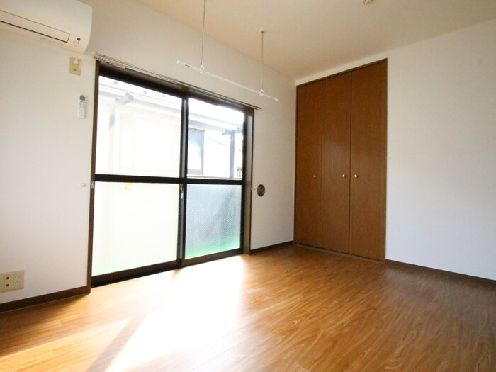 物件内観写真12　(居室)