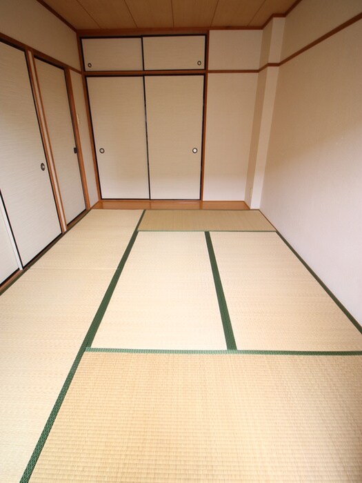 物件内観写真12　(居室)