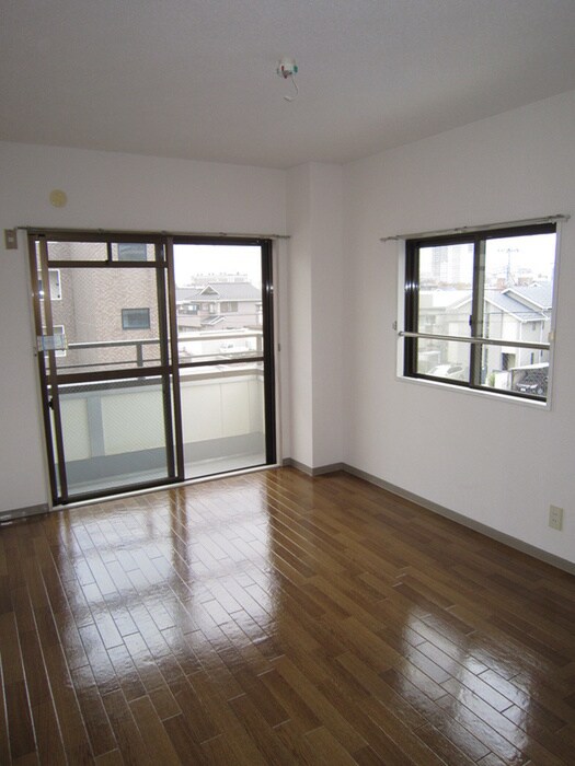 物件内観写真15　(居室)