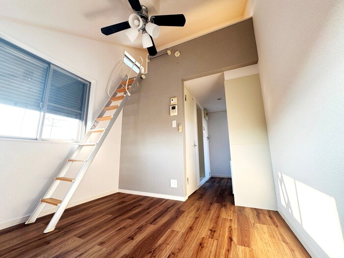 物件内観写真9　(居室)