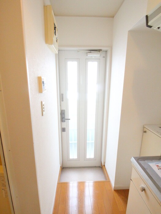 物件内観写真17　(玄関)