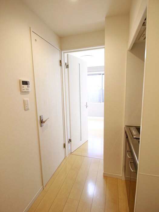 物件内観写真13　(廊下)