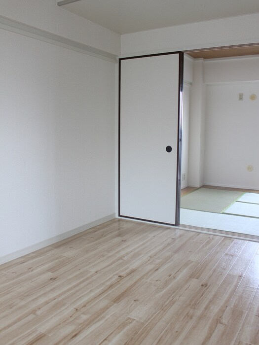 物件内観写真16　(居室)