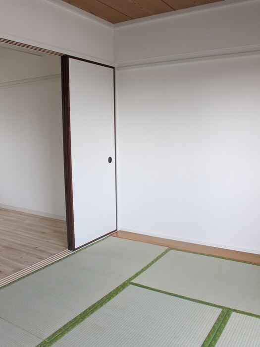 物件内観写真19　(居室)