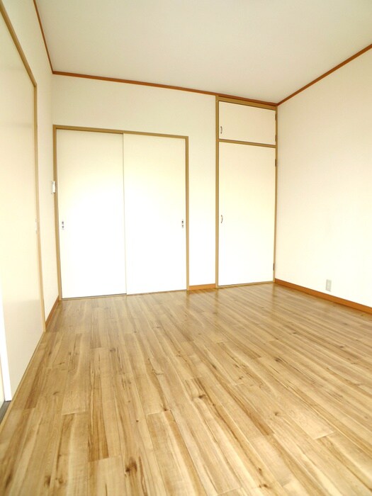 物件内観写真6　(居室)