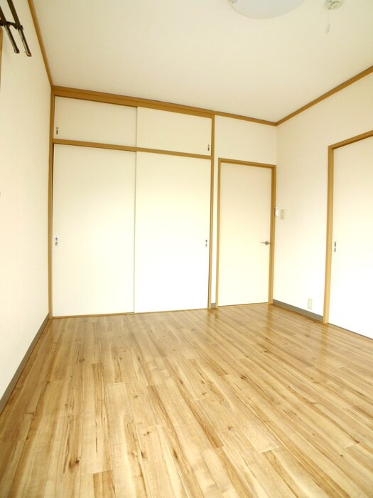 物件内観写真10　(居室)