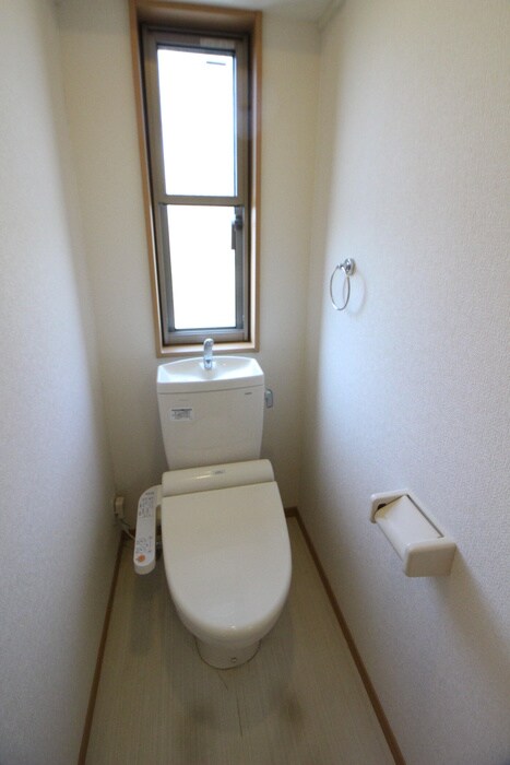 物件内観写真10　(トイレ)