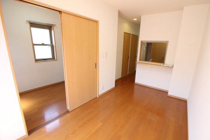 物件内観写真12　(居室)